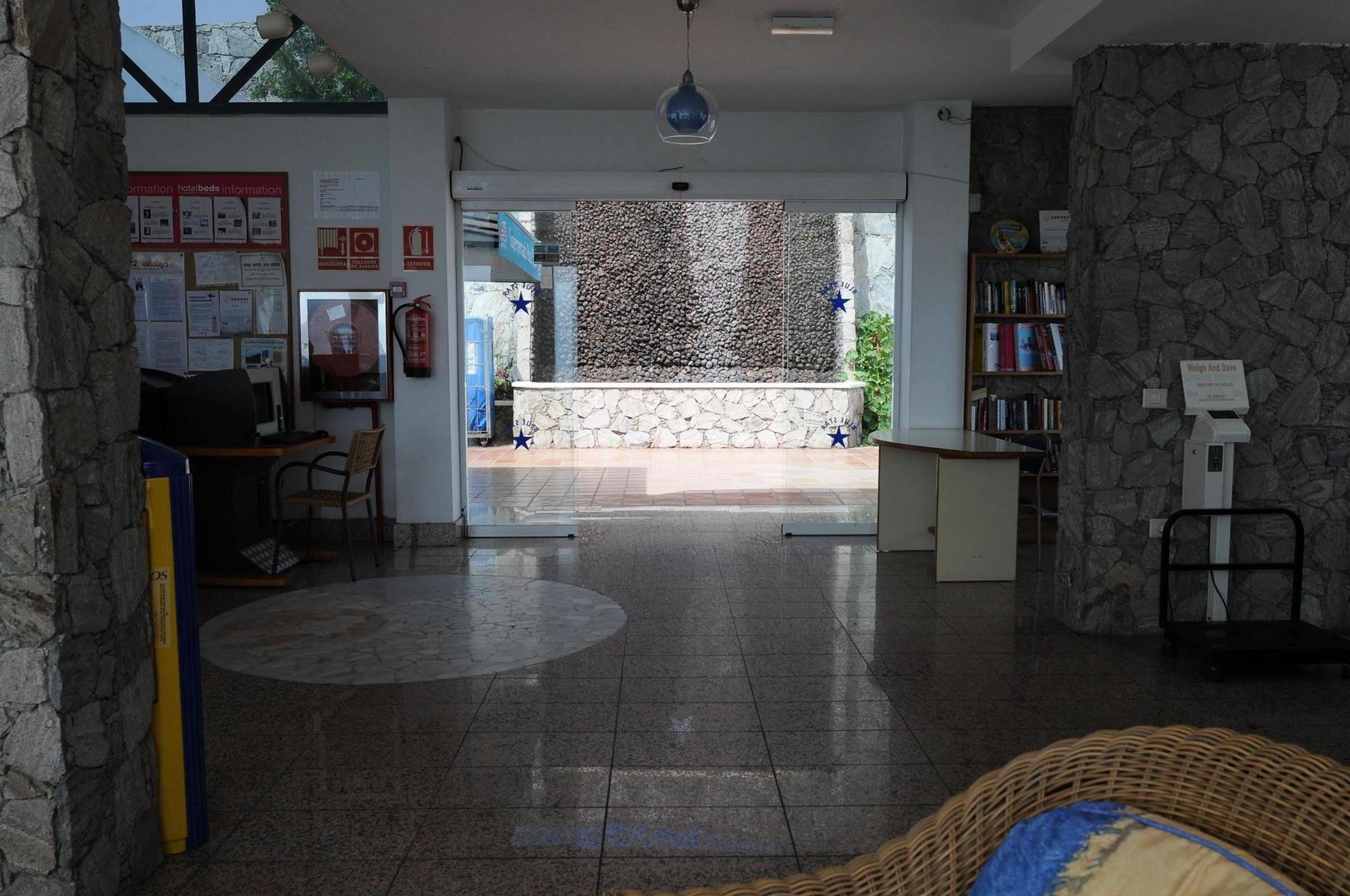 Apartamentos Blue Star Puerto Rico  Buitenkant foto