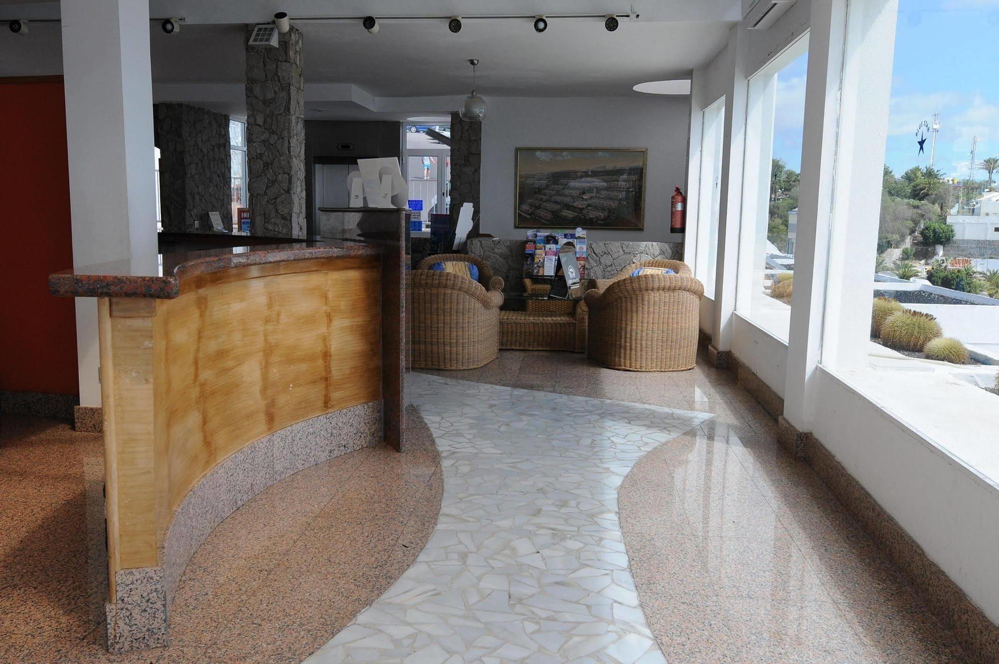 Apartamentos Blue Star Puerto Rico  Buitenkant foto